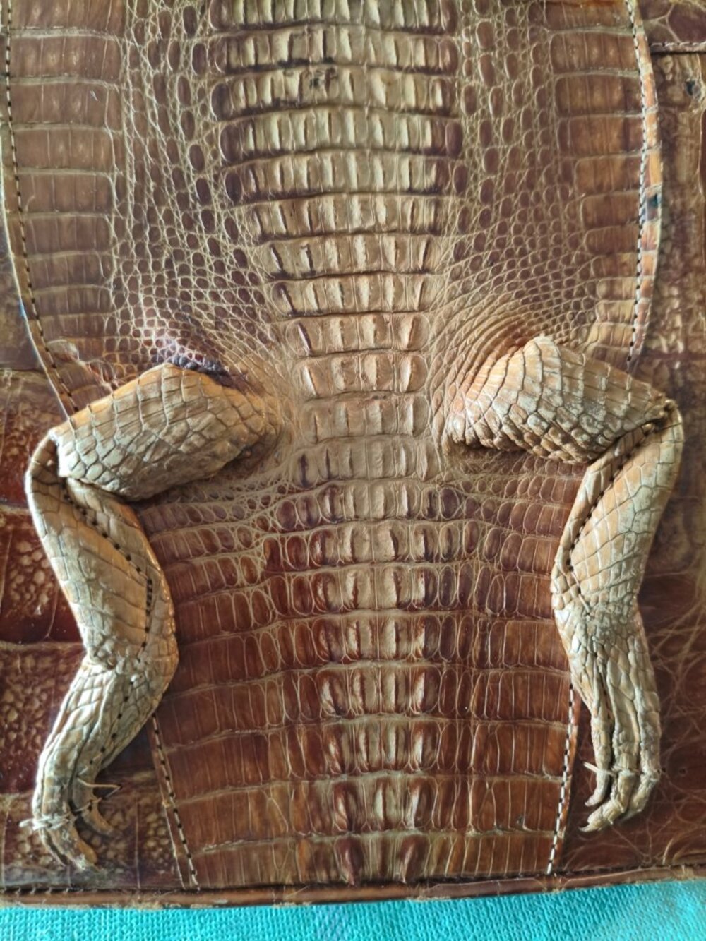 🐊 Vintage Genuine Alligator Handbag | Made in Cuba | Late 1940s–Early 1960s - Picture 8 of 12
